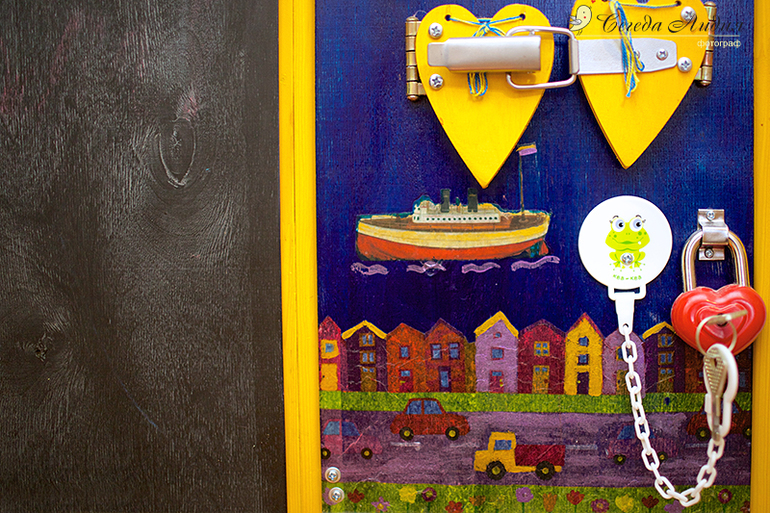 Развивающая доска для ребенка своими руками.