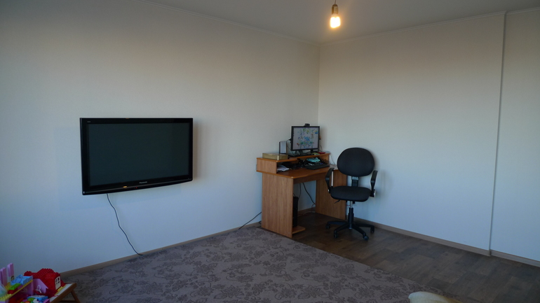 Как поставить компьютерный стол? часть 2