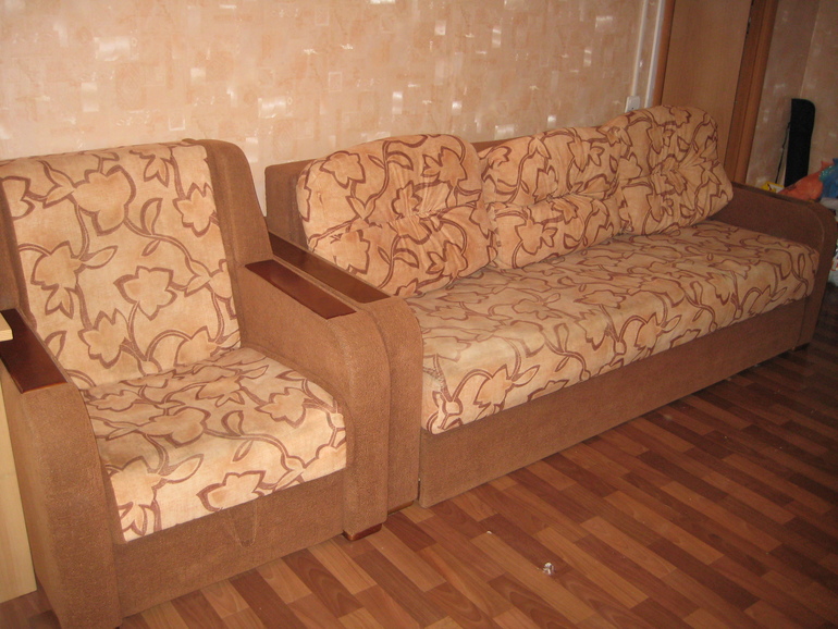 Комплект мебели. 10000 р.