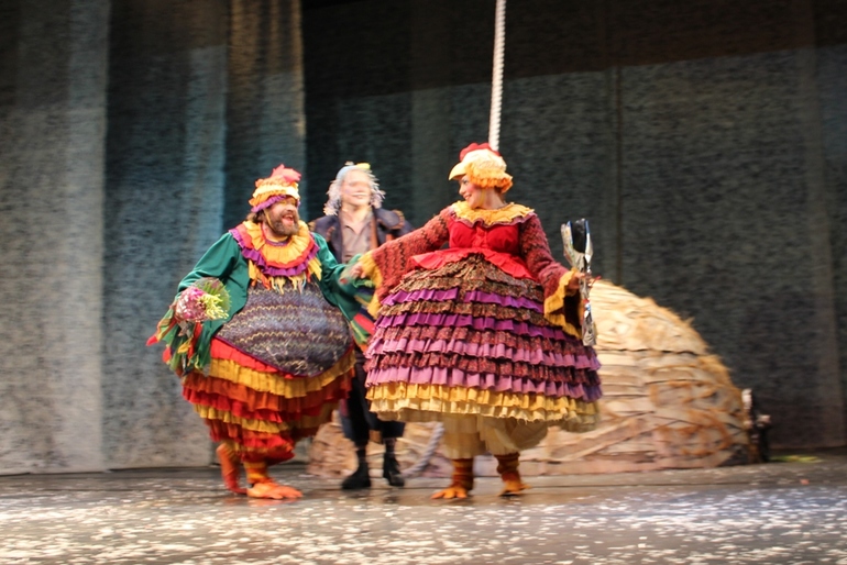 Гадкий утенок в театре Джигарханяна