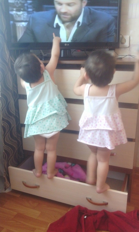 нам год и 6 месяцев)))ура! не верится))))