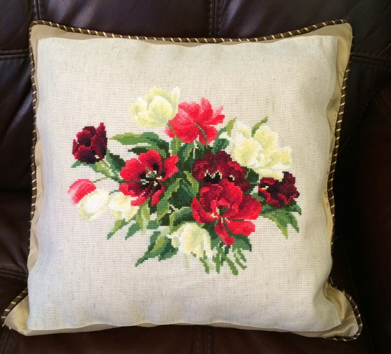 Подушка в подарок! Как вам?