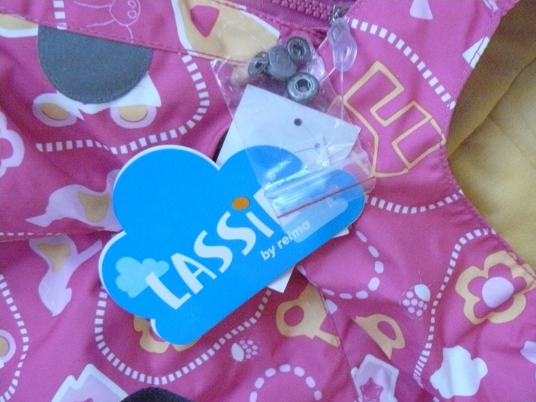 Комбинезон Lassie р92+ Новый и Шапка Lassie новый Цена 1800!!! Почта за мой счет!!!