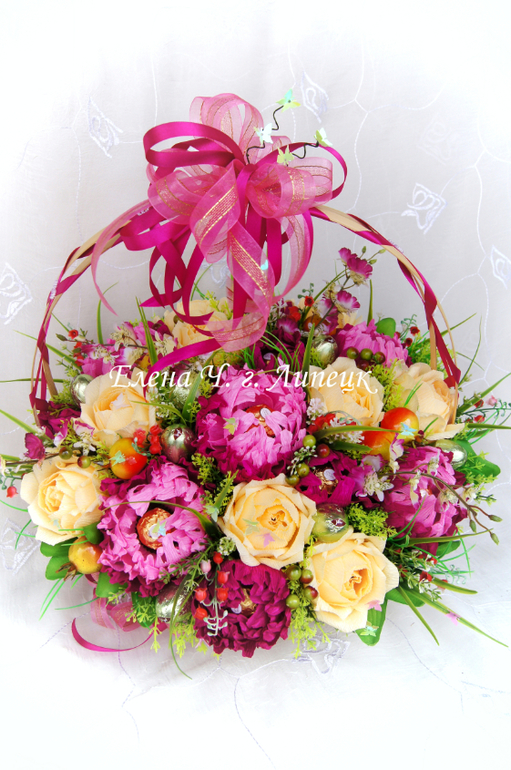 Корзина сезонная с пионами