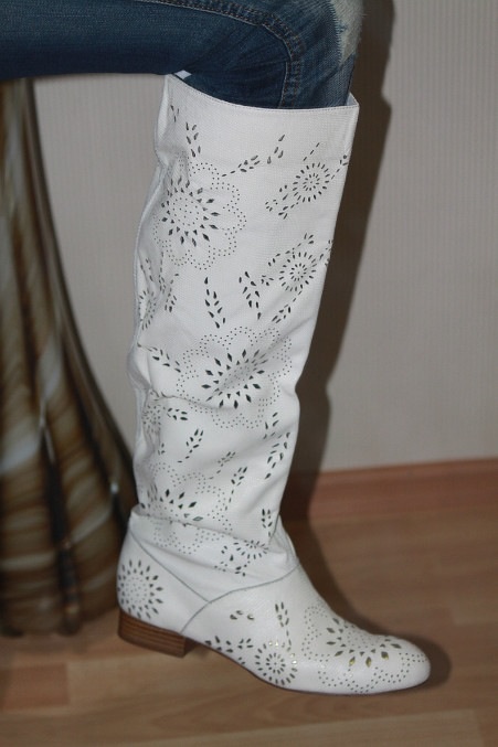 Продам новые летние сапожки  Vitacci 37р 4400р