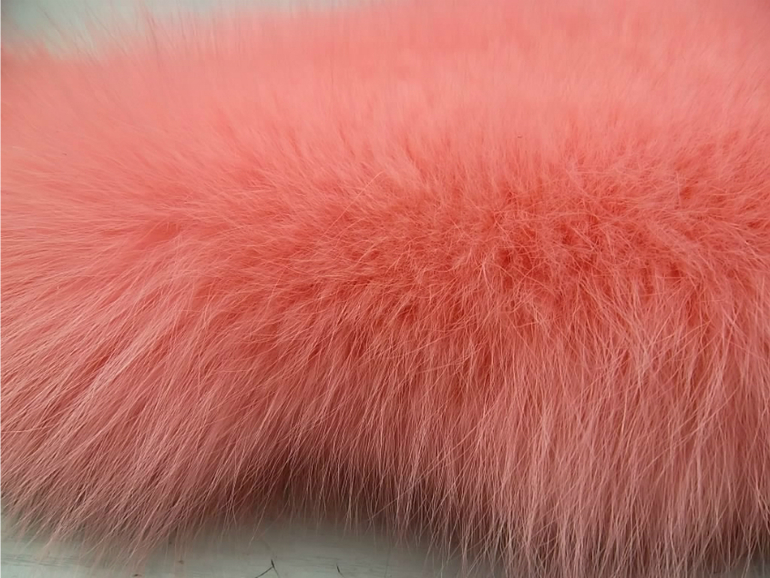 Шикарные цветные шкуры песца..лисы..чернобурки енот и т тд