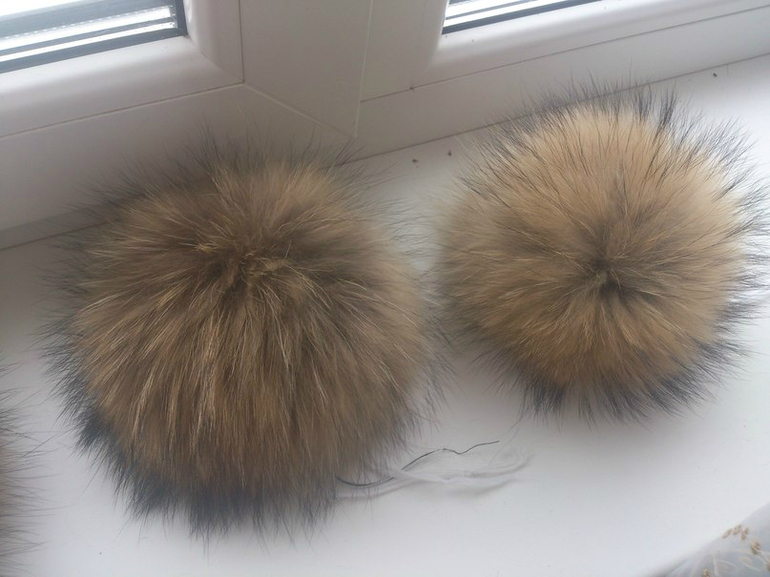 пристрою меховые помопны!!!