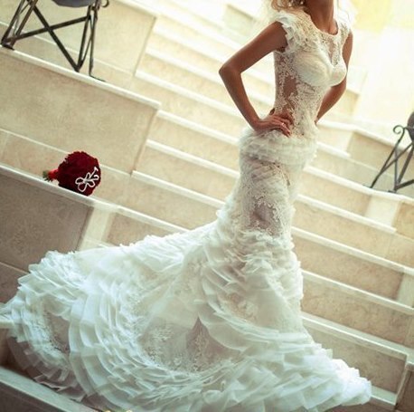 От кого платье???