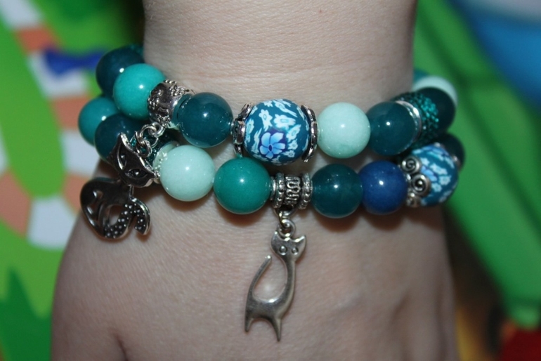 Мои первые браслетики!