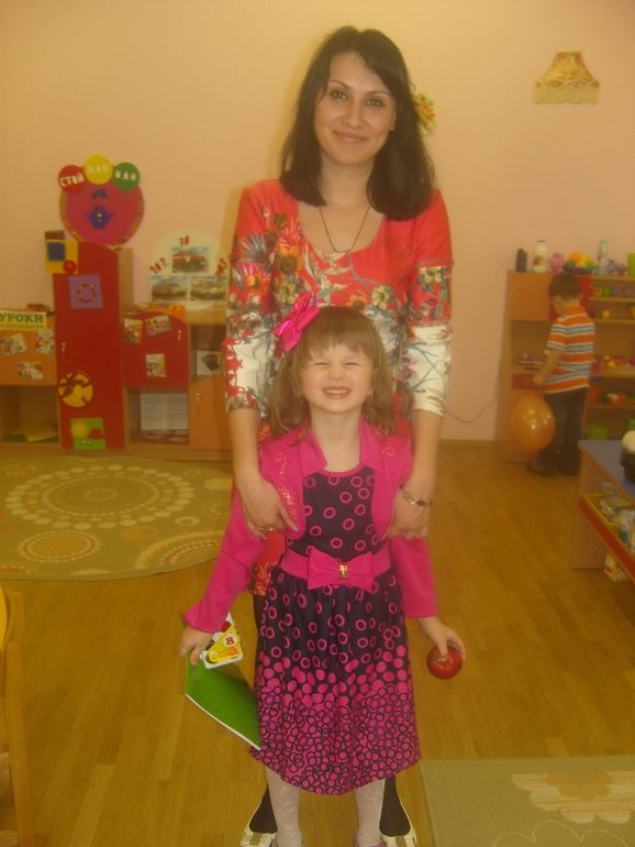 Утренник под 8 марта!!!!