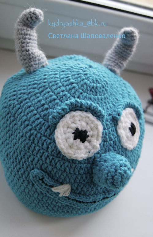 Шапка монстрик