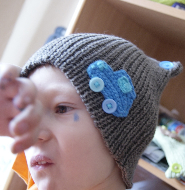 Шапки с машинками для мальчика