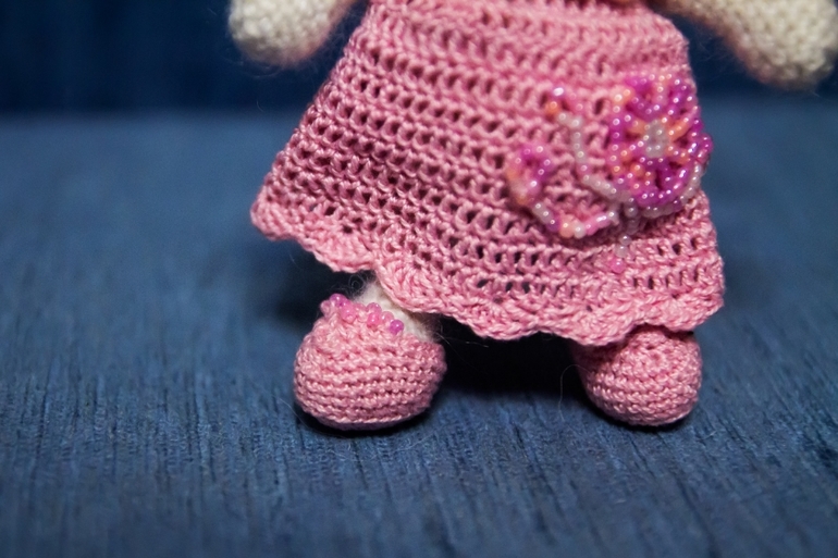 Зайка в нарядном платье