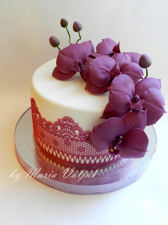 С орхидеями)