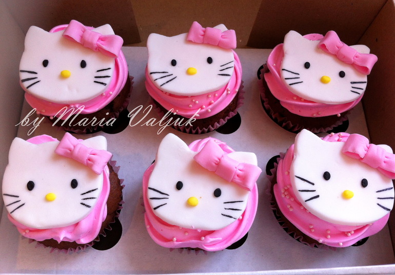 Капкейки и кейкпопсы.