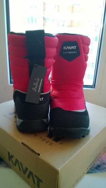 Сапожки  новые KAVAT зима красные  на ножку 15 см 2000 руб.