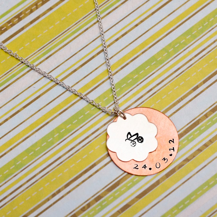 Очень симпатичная серебряная бижутерия с гравировкой