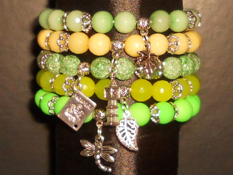 Украшения из натуральных камней в наличии и под заказ