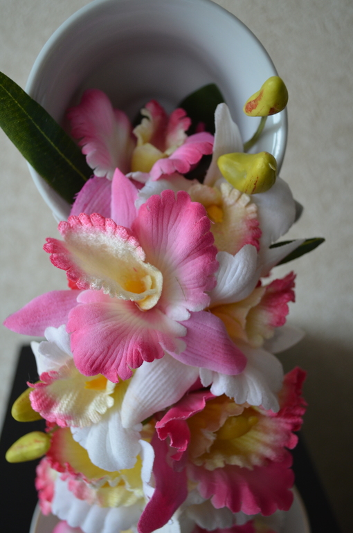 Полетели чашки.....