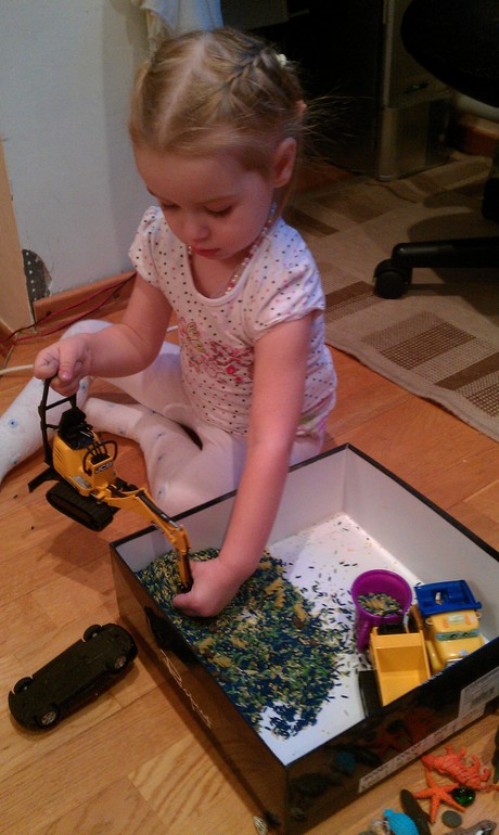 Сенсорная коробочка))