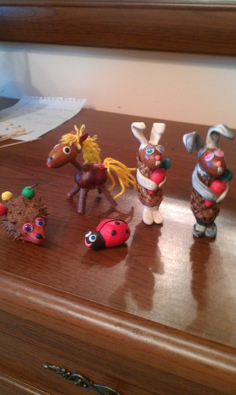 Осенняя поделка из природного материала в садик