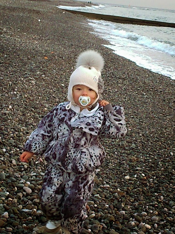 Как и чем стирать шапку с меховым помпоном Tutu