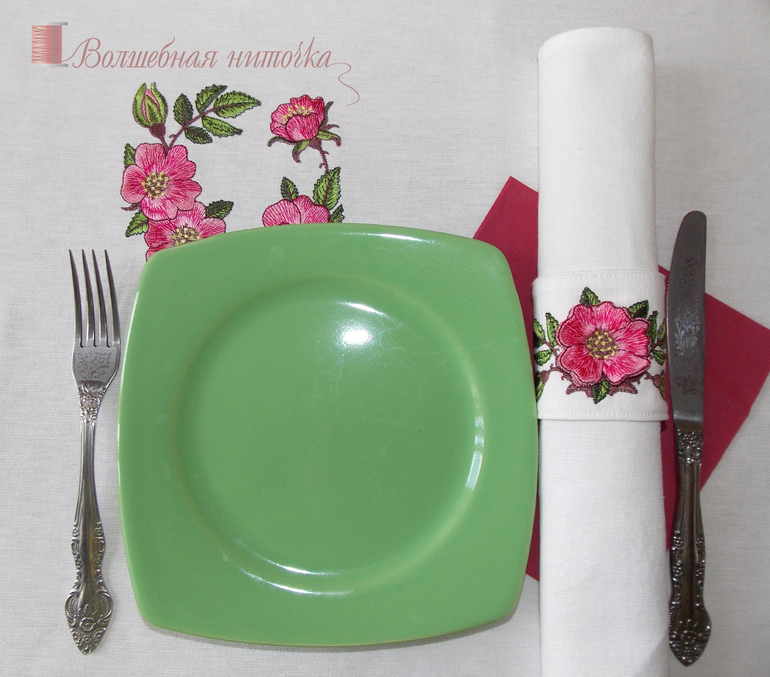 Скатерть с шиповниками!