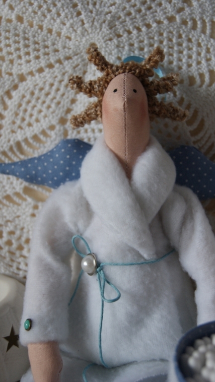 Xранительница ватныx палочек.