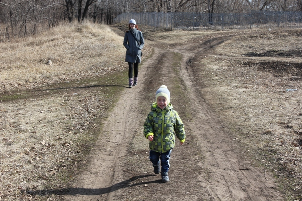 Когда у папы выходной, а на улице хорошая погода)
