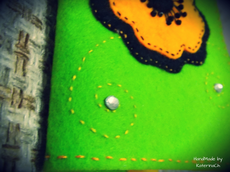 Обложка на паспорт из фетра №1