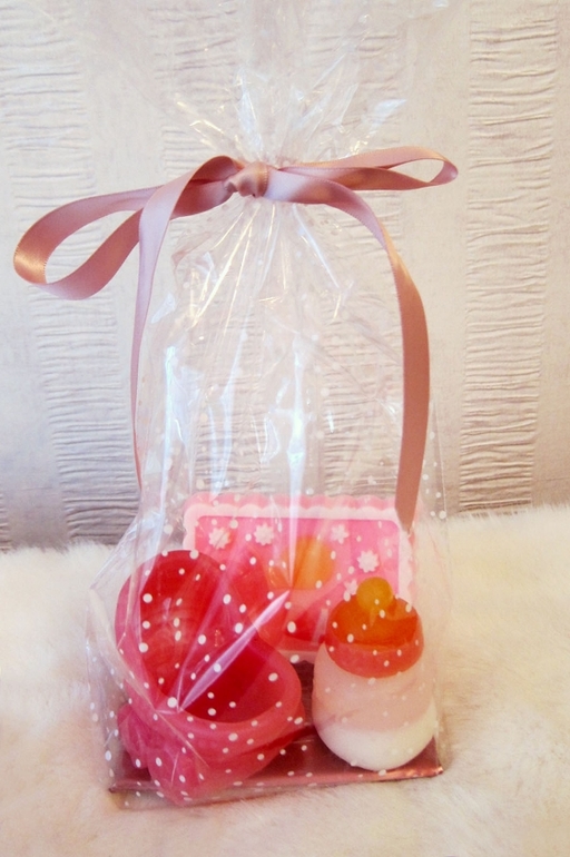 С новорожденным!