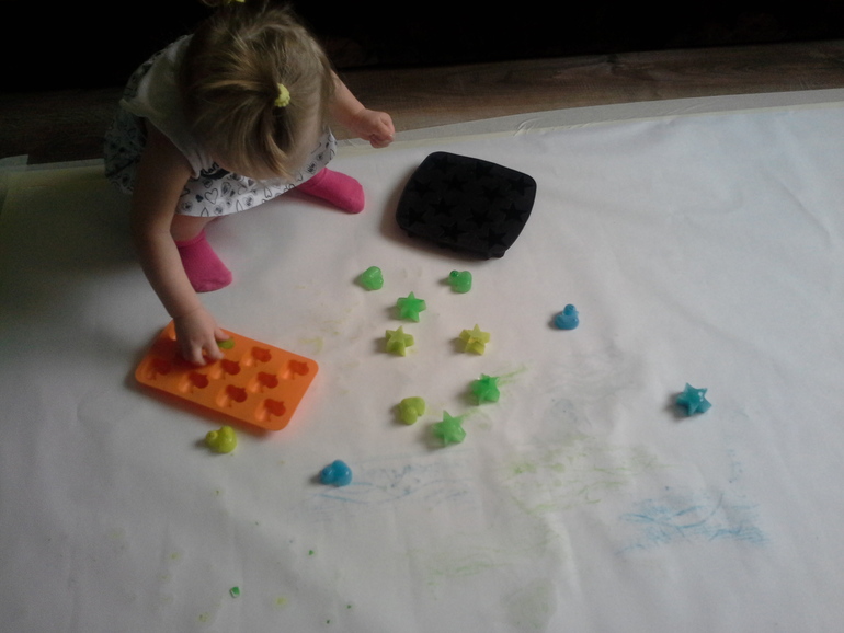 Рисуем льдом и прочие рисовательные занималки