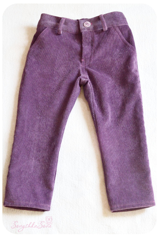 Вельветовые брюки.