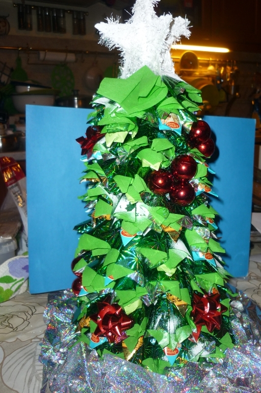 Елка первая работа в этом жанре