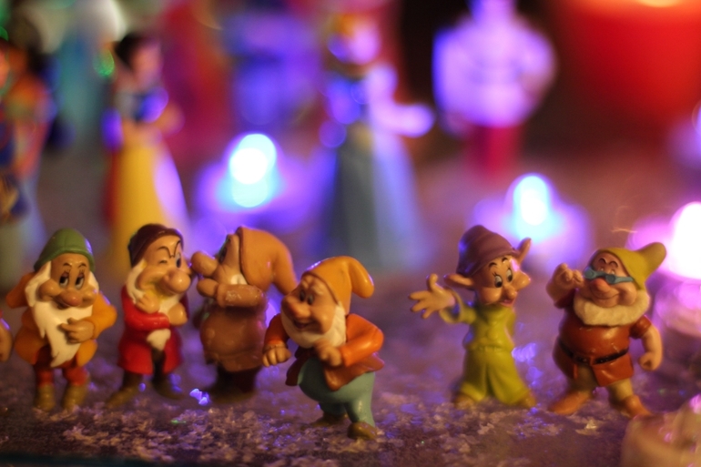 мама полезла в морозилку....