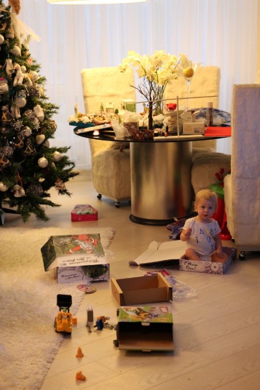 новогодний завтрак и сюрприз от деда Мороза)