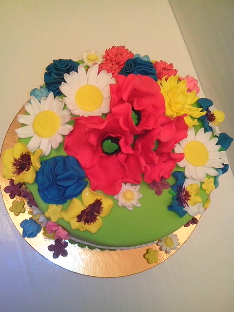 торт с цветами