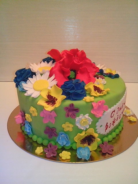 торт с цветами