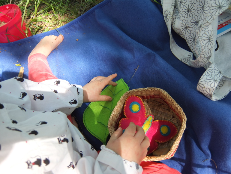 Спектакль. Сказка про гусеницу, которая стала бабочкой.