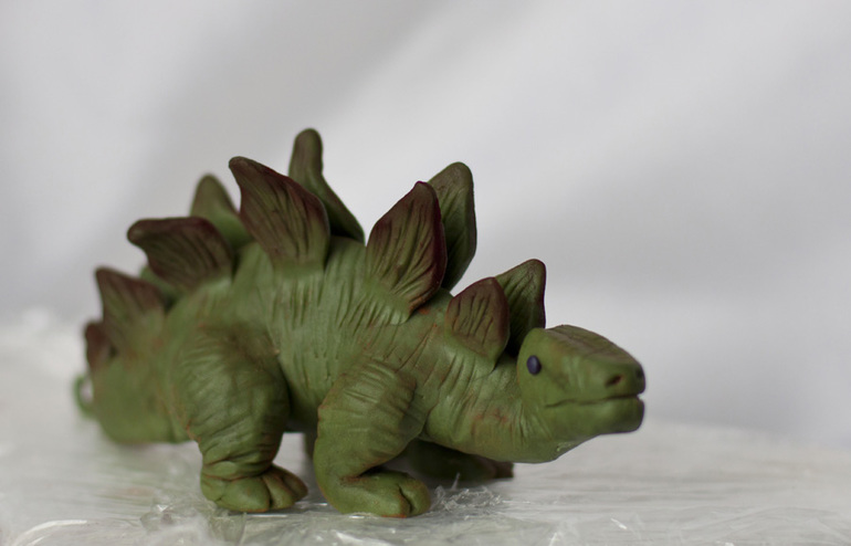 Динозавры. Трицератопс и стегозавр.