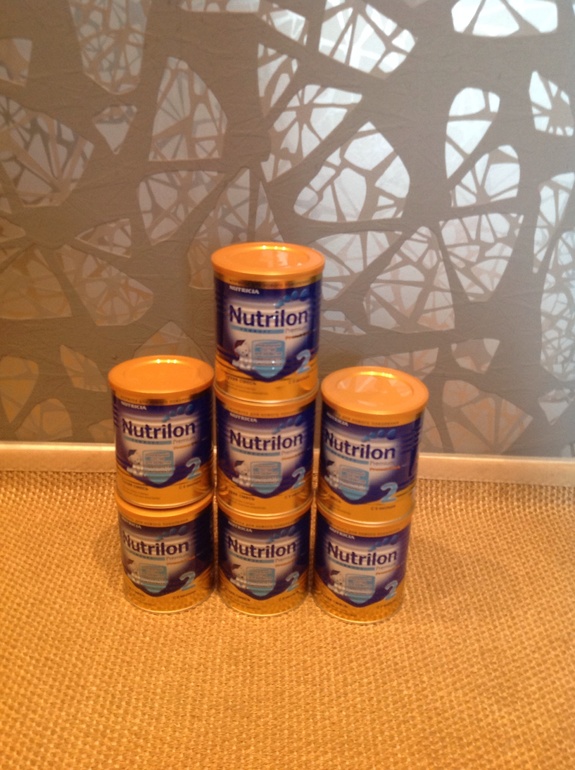 Продаю детскую смесь Nutrilon Premium Комфорт 2 с 6 мес. 7 банок за 2500 руб.