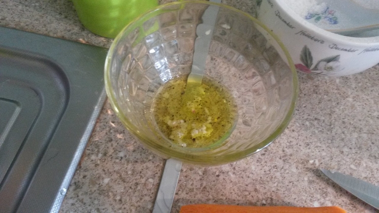 Грибное рагу с крутонами и яйцом пашот