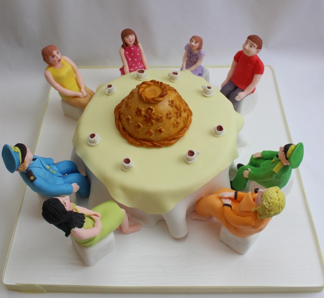 Семейное чаепитие с караваем