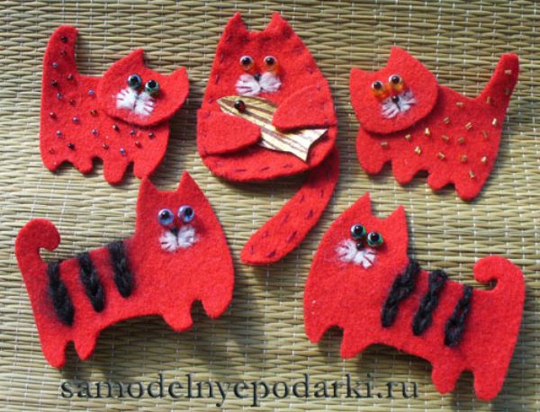 Кошки-брошки из ткани