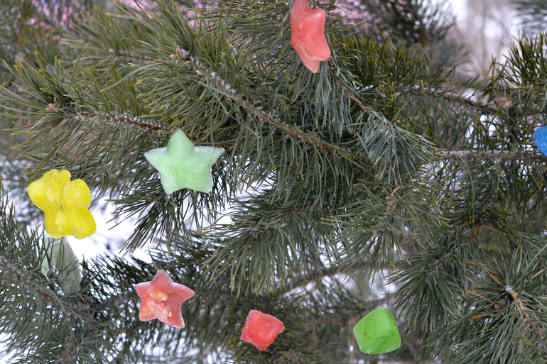 Игрушки для уличной елочки своими руками
