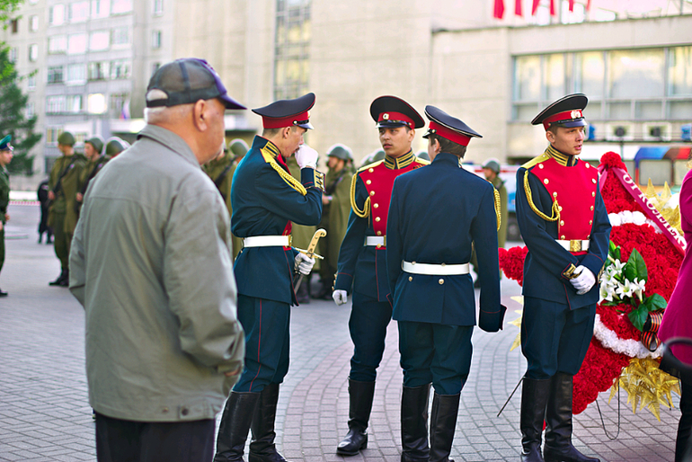 Сегодня у вечного огня...