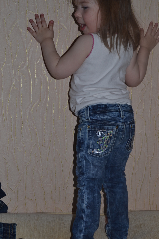 Мега джинцы Galliano р 2года.Цена 1800.