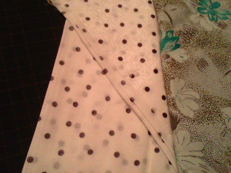 Много тканей.