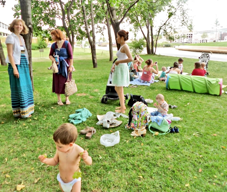 Фотоотчет со встречи мамы в парке 2 июля, Музеон.