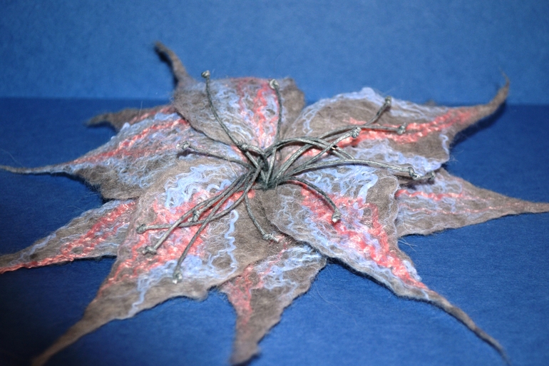 мокрое валяние первые пробы)